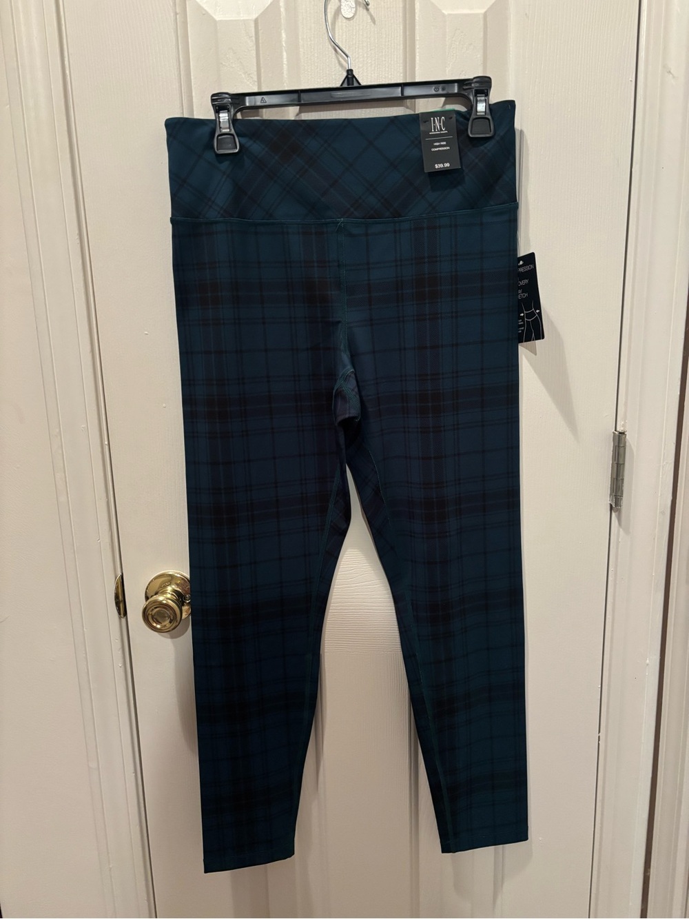 New INC Black Watch Plaid Leggings-Size Large